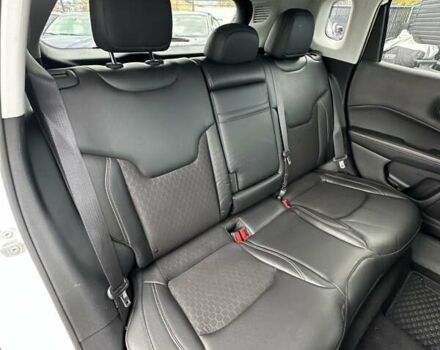 Джип Компас 2015 в Буче на Automoto.ua Белый Джип Компас, объемом двигателя 2.4 л и пробегом 46 тыс. км за 15500 $, фото 19 на Automoto.ua