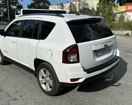 Білий Джип Compass, об'ємом двигуна 2 л та пробігом 135 тис. км за 10499 $, фото 4 на Automoto.ua