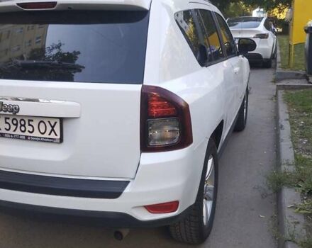 Белый Джип Компас, объемом двигателя 2.36 л и пробегом 158 тыс. км за 9700 $, фото 6 на Automoto.ua