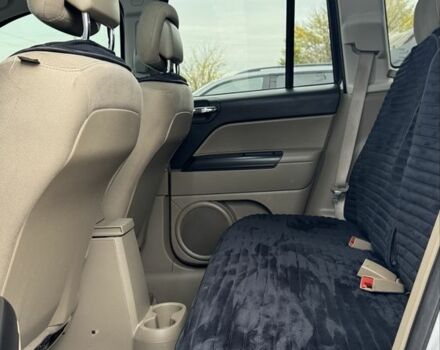 Білий Джип Compass, об'ємом двигуна 2.4 л та пробігом 122 тис. км за 10900 $, фото 14 на Automoto.ua