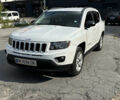 Білий Джип Compass, об'ємом двигуна 2 л та пробігом 135 тис. км за 10499 $, фото 1 на Automoto.ua