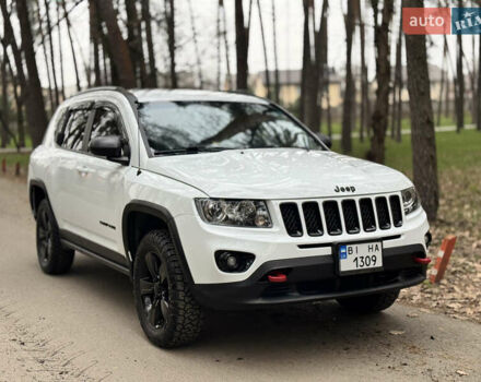 Белый Джип Компас, объемом двигателя 2.4 л и пробегом 104 тыс. км за 10900 $, фото 5 на Automoto.ua