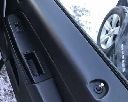 Білий Джип Compass, об'ємом двигуна 2 л та пробігом 212 тис. км за 9500 $, фото 6 на Automoto.ua
