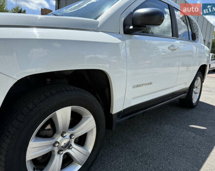 Білий Джип Compass, об'ємом двигуна 2 л та пробігом 217 тис. км за 9900 $, фото 9 на Automoto.ua