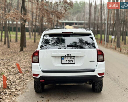 Белый Джип Компас, объемом двигателя 2.4 л и пробегом 104 тыс. км за 10900 $, фото 12 на Automoto.ua