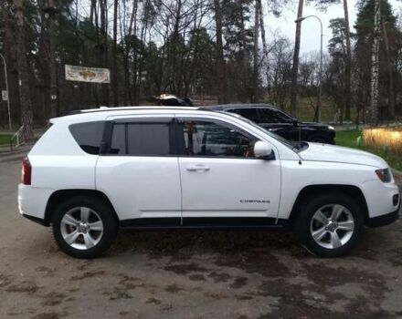 Белый Джип Компас, объемом двигателя 2.36 л и пробегом 296 тыс. км за 9000 $, фото 2 на Automoto.ua