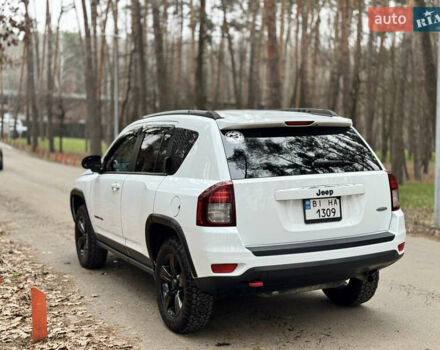 Белый Джип Компас, объемом двигателя 2.4 л и пробегом 104 тыс. км за 10900 $, фото 14 на Automoto.ua