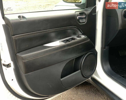 Джип Compass 2016 у Вінниці на Automoto.ua Білий Джип Compass, об'ємом двигуна 2.4 л та пробігом 133 тис. км за 11890 $, фото 16 на Automoto.ua