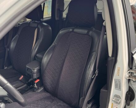 Білий Джип Compass, об'ємом двигуна 2.4 л та пробігом 139 тис. км за 11500 $, фото 19 на Automoto.ua