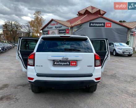 Джип Compass 2016 у Вінниці на Automoto.ua Білий Джип Compass, об'ємом двигуна 2.4 л та пробігом 133 тис. км за 11890 $, фото 13 на Automoto.ua