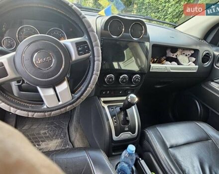 Білий Джип Compass, об'ємом двигуна 2 л та пробігом 165 тис. км за 11100 $, фото 6 на Automoto.ua