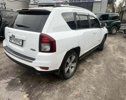 Білий Джип Compass, об'ємом двигуна 2 л та пробігом 126 тис. км за 12000 $, фото 2 на Automoto.ua