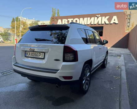Білий Джип Compass, об'ємом двигуна 2 л та пробігом 157 тис. км за 10700 $, фото 4 на Automoto.ua
