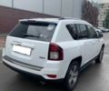 Белый Джип Компас, объемом двигателя 2 л и пробегом 203 тыс. км за 10700 $, фото 1 на Automoto.ua