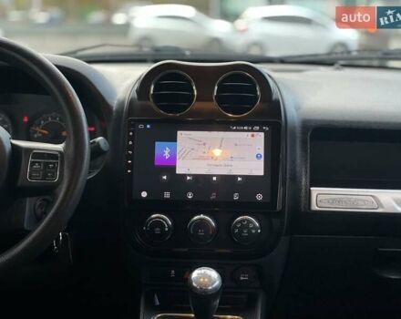 Джип Compass 2016 у Дніпро (Дніпропетровську) на Automoto.ua Білий Джип Compass, об'ємом двигуна 2.36 л та пробігом 246 тис. км за 9900 $, фото 14 на Automoto.ua