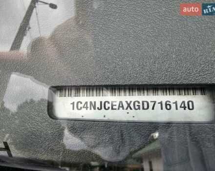 Белый Джип Компас, объемом двигателя 2 л и пробегом 164 тыс. км за 10800 $, фото 16 на Automoto.ua