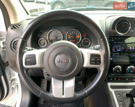 Джип Compass 2016 у Вінниці на Automoto.ua Білий Джип Compass, об'ємом двигуна 2.4 л та пробігом 133 тис. км за 11890 $, фото 25 на Automoto.ua