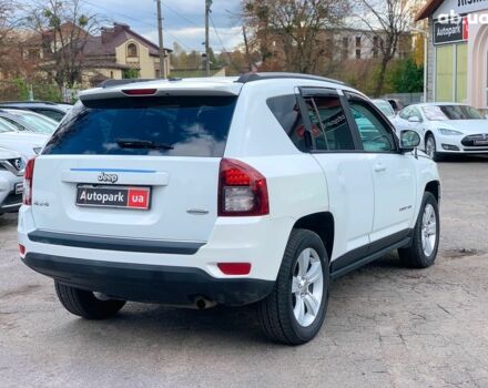 Джип Compass 2016 у Вінниці на Automoto.ua Білий Джип Compass, об'ємом двигуна 2.4 л та пробігом 133 тис. км за 11890 $, фото 4 на Automoto.ua