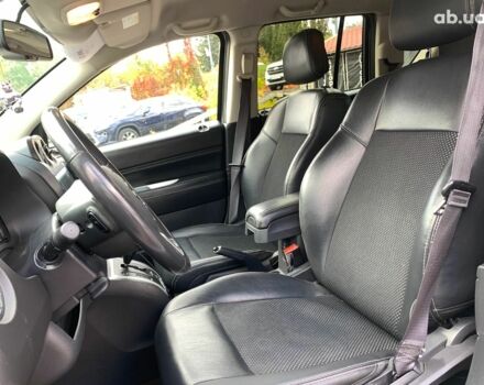 Джип Compass 2016 у Вінниці на Automoto.ua Білий Джип Compass, об'ємом двигуна 2.4 л та пробігом 133 тис. км за 11890 $, фото 25 на Automoto.ua