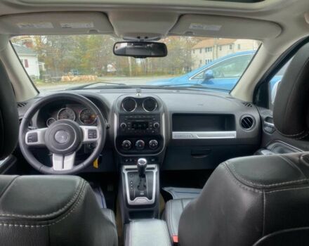 Білий Джип Compass, об'ємом двигуна 2.4 л та пробігом 74 тис. км за 11200 $, фото 8 на Automoto.ua