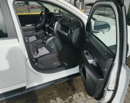 Джип Компас 2016 в Сумах на Automoto.ua Белый Джип Компас, объемом двигателя 2.4 л и пробегом 153 тыс. км за 10200 $, фото 23 на Automoto.ua