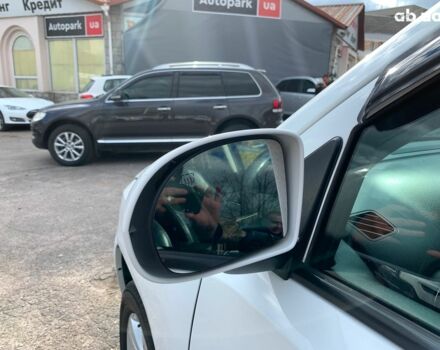 Джип Compass 2016 у Вінниці на Automoto.ua Білий Джип Compass, об'ємом двигуна 2.4 л та пробігом 133 тис. км за 11890 $, фото 32 на Automoto.ua