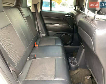 Джип Compass 2016 у Вінниці на Automoto.ua Білий Джип Compass, об'ємом двигуна 2.4 л та пробігом 133 тис. км за 11890 $, фото 22 на Automoto.ua