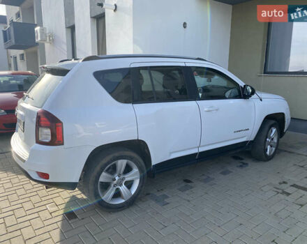 Белый Джип Компас, объемом двигателя 2.36 л и пробегом 155 тыс. км за 11000 $, фото 2 на Automoto.ua