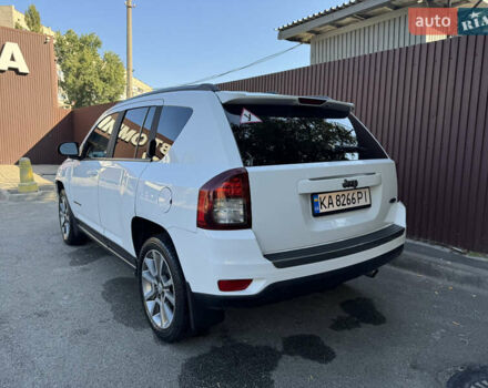 Білий Джип Compass, об'ємом двигуна 2 л та пробігом 157 тис. км за 10700 $, фото 5 на Automoto.ua