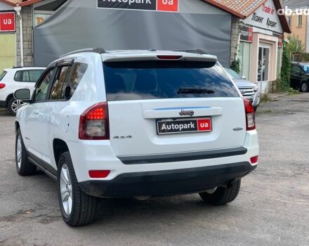 Джип Compass 2016 у Вінниці на Automoto.ua Білий Джип Compass, об'ємом двигуна 2.4 л та пробігом 133 тис. км за 11890 $, фото 6 на Automoto.ua