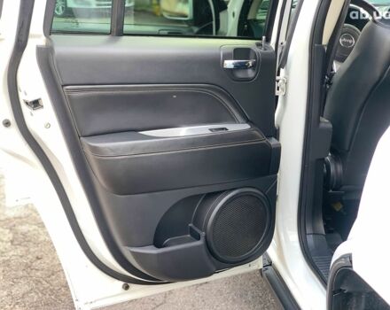 Джип Compass 2016 у Вінниці на Automoto.ua Білий Джип Compass, об'ємом двигуна 2.4 л та пробігом 133 тис. км за 11890 $, фото 15 на Automoto.ua