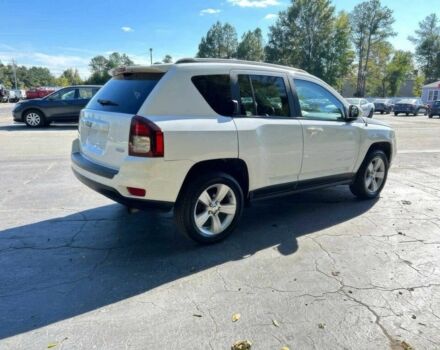 Белый Джип Компас, объемом двигателя 2.4 л и пробегом 79 тыс. км за 10500 $, фото 5 на Automoto.ua