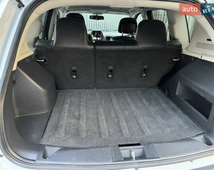 Білий Джип Compass, об'ємом двигуна 2 л та пробігом 157 тис. км за 10700 $, фото 14 на Automoto.ua