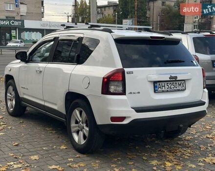 Джип Compass 2016 у Дніпро (Дніпропетровську) на Automoto.ua Білий Джип Compass, об'ємом двигуна 2.36 л та пробігом 246 тис. км за 9900 $, фото 9 на Automoto.ua