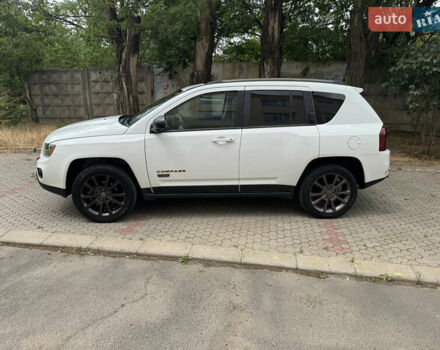Белый Джип Компас, объемом двигателя 2.4 л и пробегом 170 тыс. км за 11700 $, фото 2 на Automoto.ua