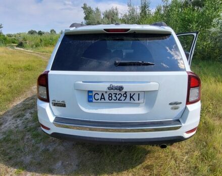 Белый Джип Компас, объемом двигателя 2.4 л и пробегом 130 тыс. км за 10900 $, фото 5 на Automoto.ua