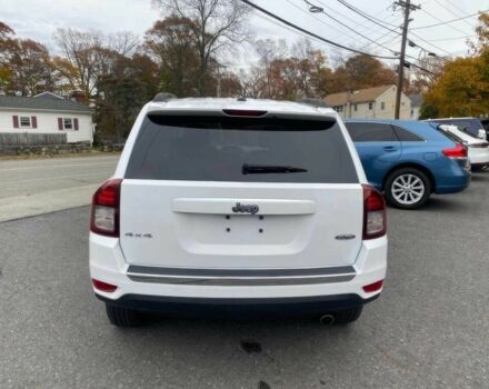 Білий Джип Compass, об'ємом двигуна 2.4 л та пробігом 74 тис. км за 11200 $, фото 5 на Automoto.ua