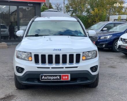 Джип Compass 2016 у Вінниці на Automoto.ua Білий Джип Compass, об'ємом двигуна 2.4 л та пробігом 133 тис. км за 11890 $, фото 1 на Automoto.ua