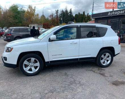 Джип Compass 2016 у Вінниці на Automoto.ua Білий Джип Compass, об'ємом двигуна 2.4 л та пробігом 133 тис. км за 11890 $, фото 7 на Automoto.ua