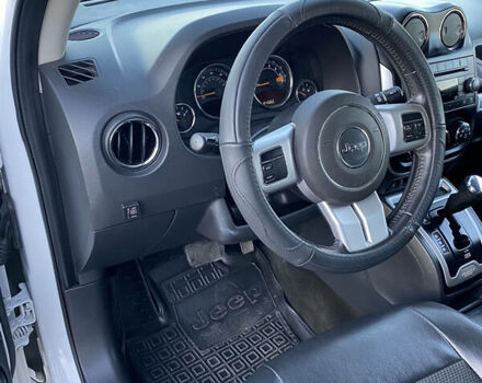 Белый Джип Компас, объемом двигателя 2.4 л и пробегом 165 тыс. км за 10900 $, фото 15 на Automoto.ua