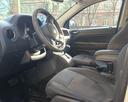 Белый Джип Компас, объемом двигателя 2 л и пробегом 1 тыс. км за 11595 $, фото 3 на Automoto.ua