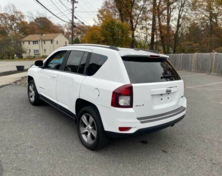 Білий Джип Compass, об'ємом двигуна 2.4 л та пробігом 74 тис. км за 11200 $, фото 4 на Automoto.ua