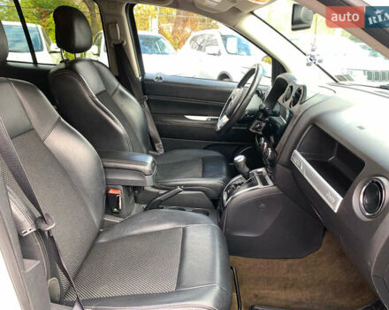 Джип Compass 2016 у Вінниці на Automoto.ua Білий Джип Compass, об'ємом двигуна 2.4 л та пробігом 133 тис. км за 11890 $, фото 21 на Automoto.ua