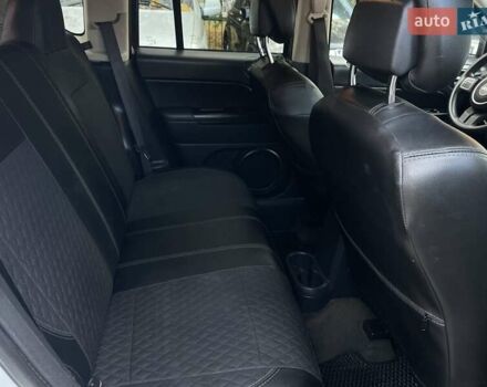 Джип Compass 2016 у Дніпро (Дніпропетровську) на Automoto.ua Білий Джип Compass, об'ємом двигуна 2.36 л та пробігом 246 тис. км за 9900 $, фото 18 на Automoto.ua