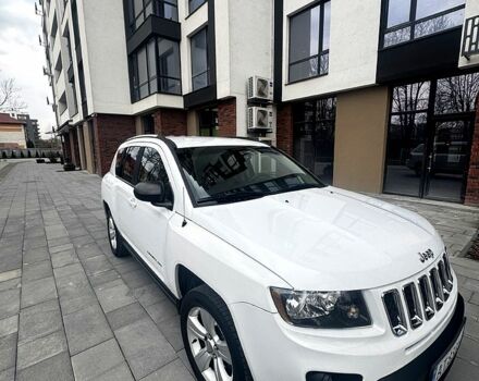 Білий Джип Compass, об'ємом двигуна 2 л та пробігом 130 тис. км за 12000 $, фото 1 на Automoto.ua