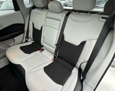 Белый Джип Компас, объемом двигателя 2.4 л и пробегом 120 тыс. км за 15800 $, фото 20 на Automoto.ua