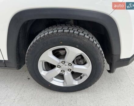 Белый Джип Компас, объемом двигателя 2.4 л и пробегом 120 тыс. км за 15900 $, фото 11 на Automoto.ua