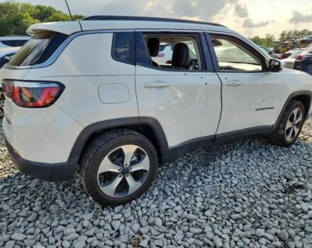 Белый Джип Компас, объемом двигателя 2.4 л и пробегом 95 тыс. км за 2700 $, фото 2 на Automoto.ua