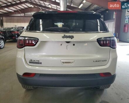 Джип Compass 2017 у Вінниці на Automoto.ua Білий Джип Compass, об'ємом двигуна 2.4 л та пробігом 168 тис. км за 2200 $, фото 5 на Automoto.ua