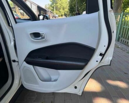 Белый Джип Компас, объемом двигателя 0 л и пробегом 158 тыс. км за 15000 $, фото 17 на Automoto.ua
